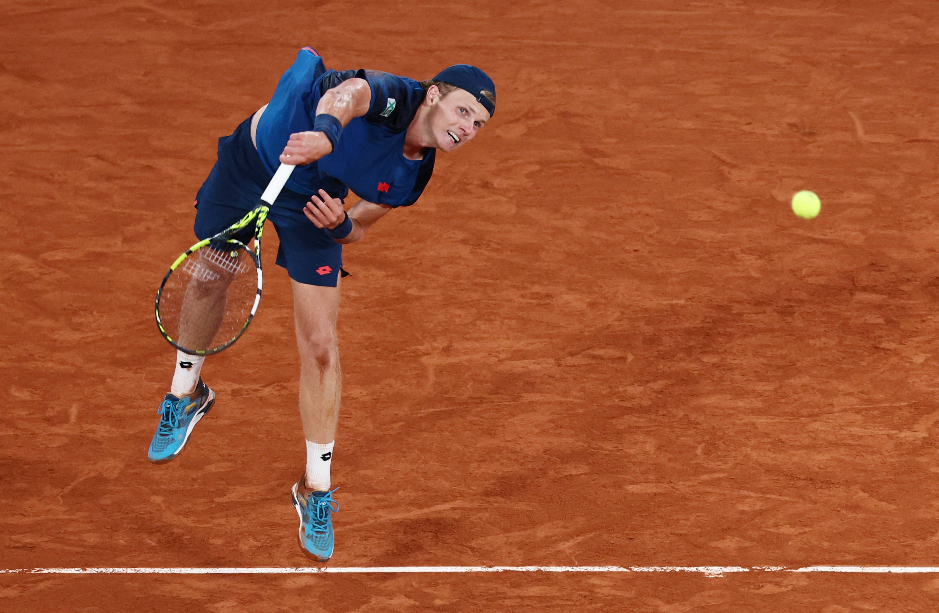 网球选手刷新世界纪录,震撼全场 网球选手刷新世界纪录,震撼全场