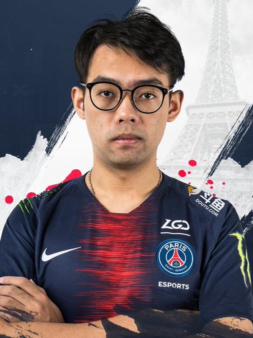 Dota2选手赛后落泪，背后故事感人