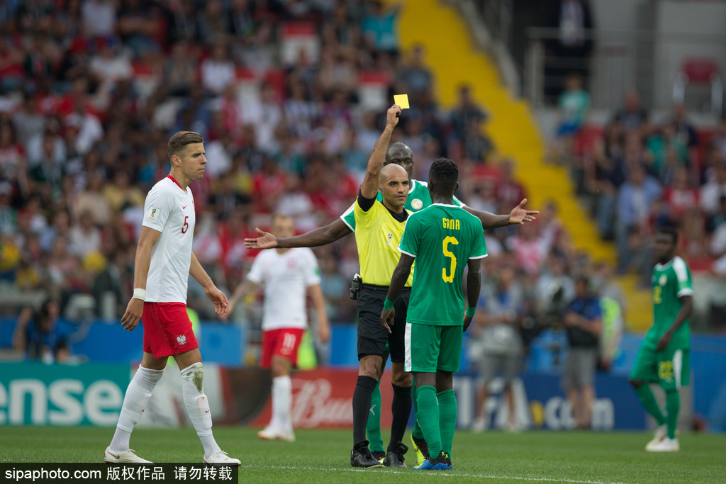 日本轻取塞内加尔,阿什拉夫统治全场 日本轻取塞内加尔,阿什拉夫统治全场