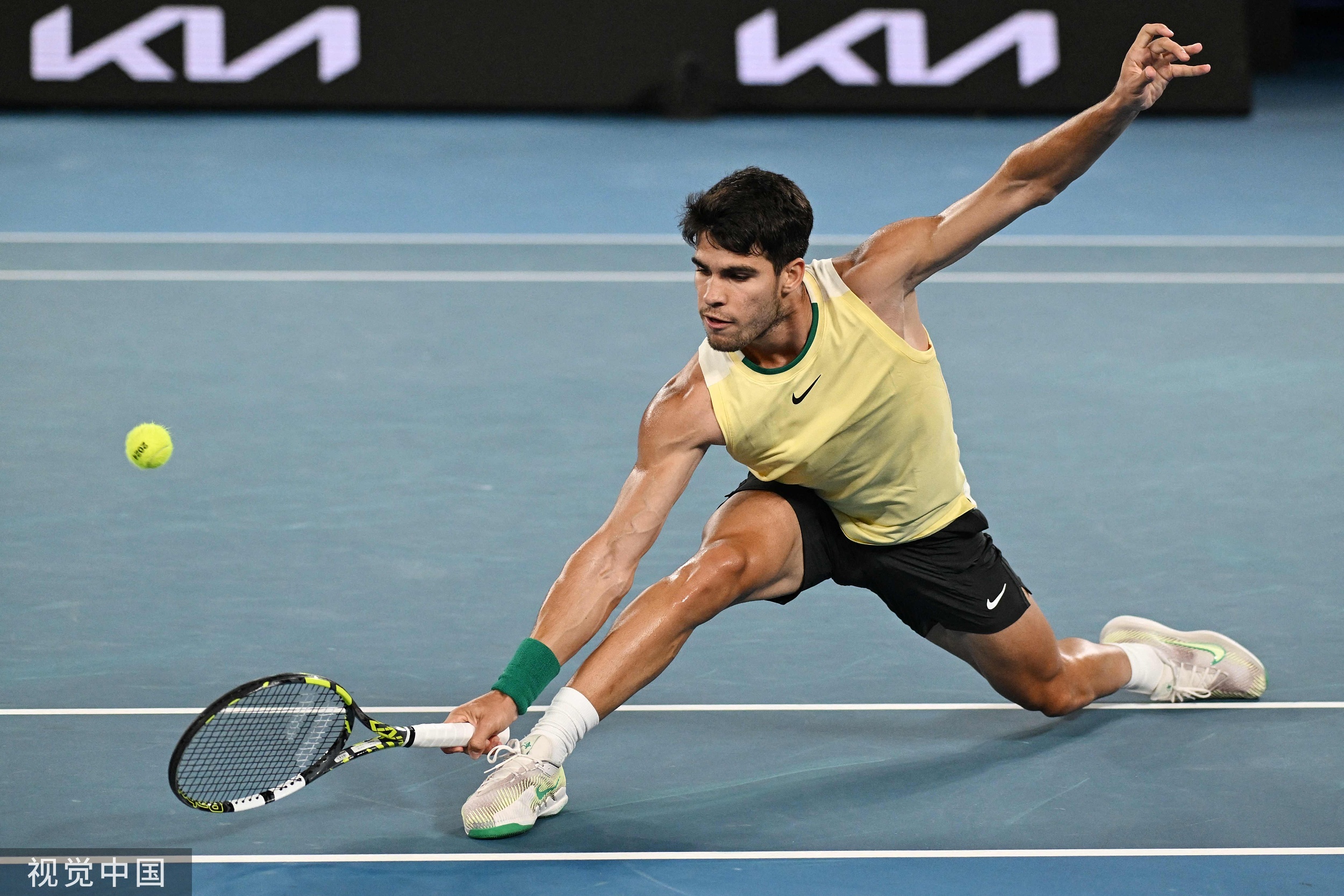 拉沃尔杯翻盘戴维斯杯，兹维列夫高光表现