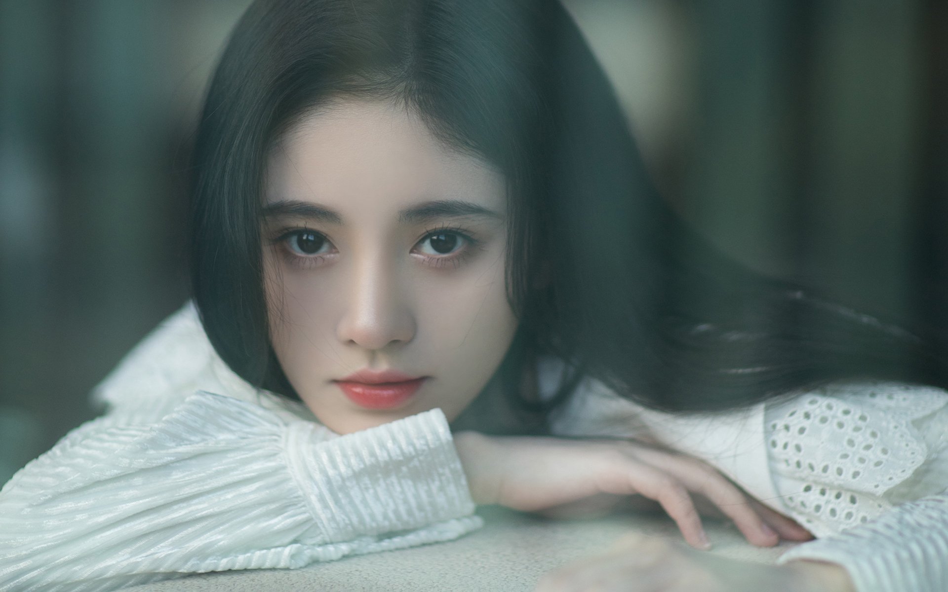 绿茵两重天,一场战术大脑的冷静手术与一次狂野基因的集体释放