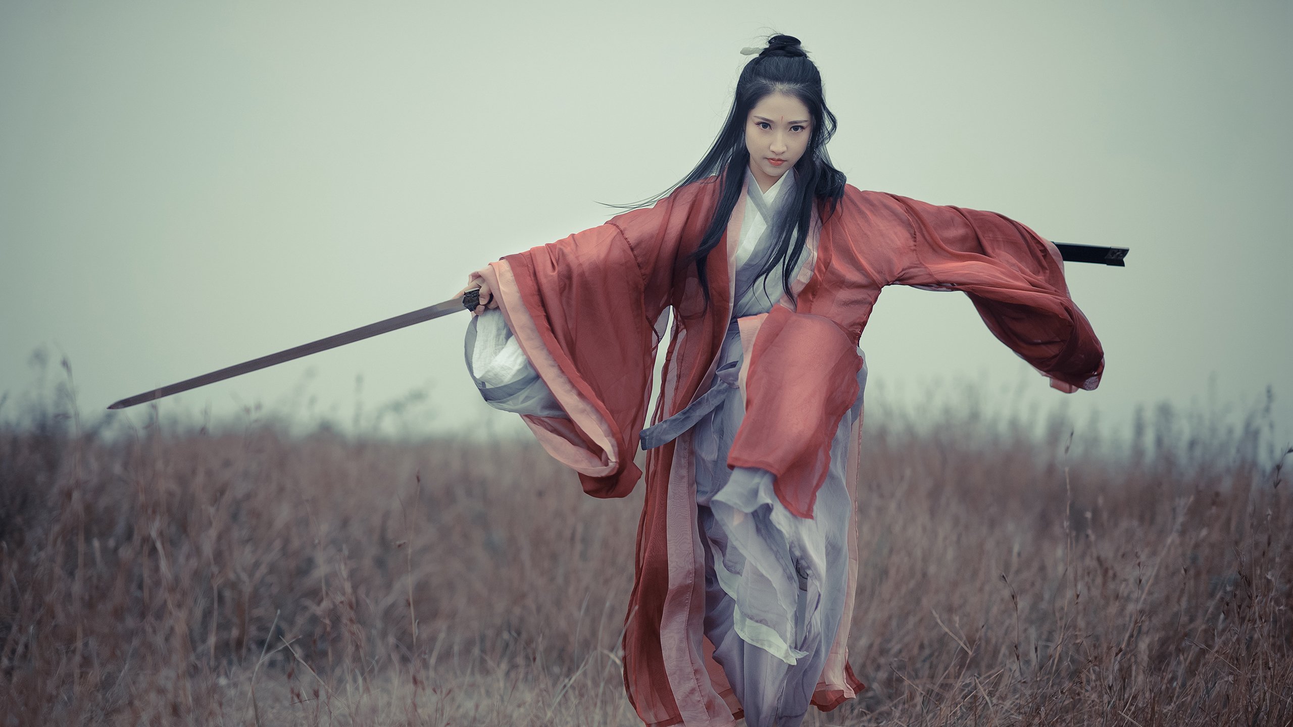 欧冠淘汰赛的闪电风暴，莱比锡红牛一波流摧毁AC米兰，巴斯托尼独裁赛场书写传奇