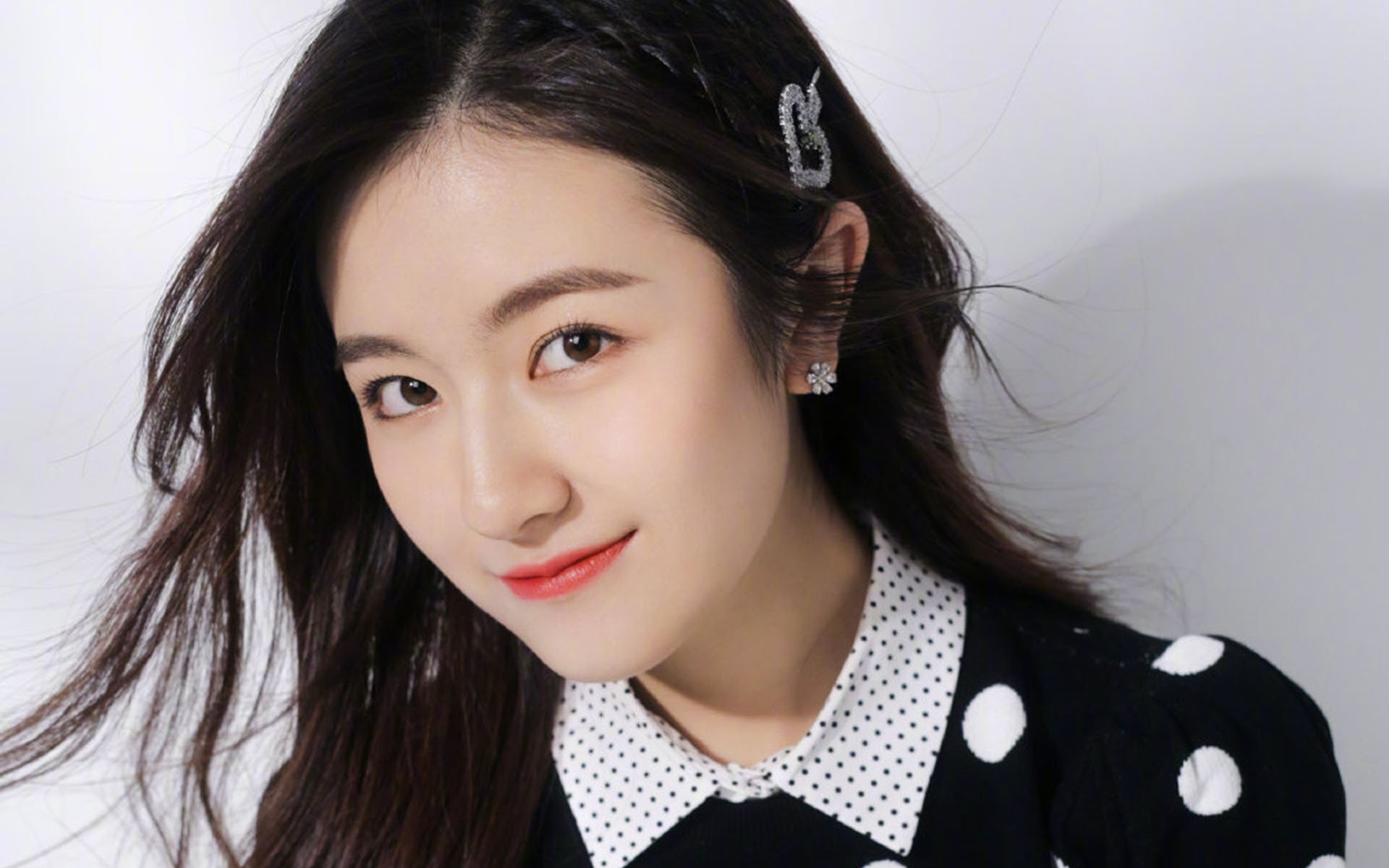 酒吧停电夜,当突尼斯逆转与门迪超车在同一块屏幕炸裂